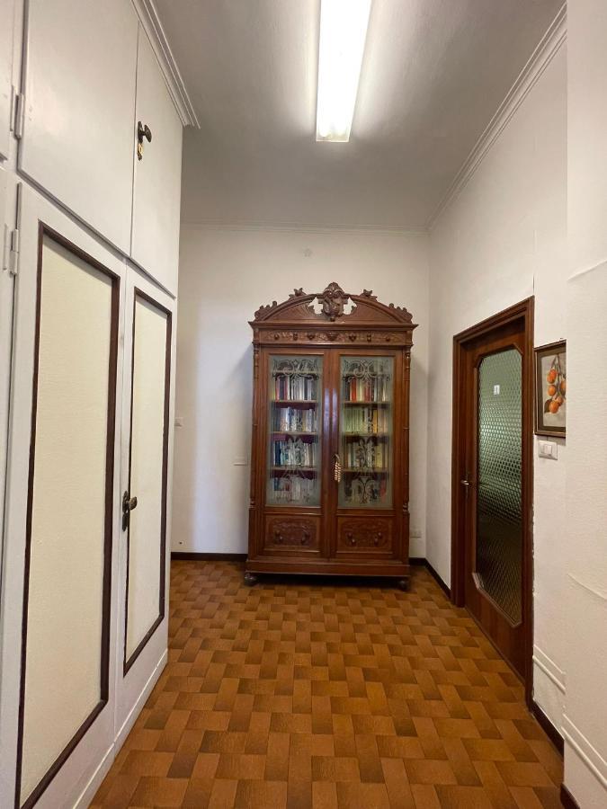 Hostel Corner 32 Milano Eksteriør billede